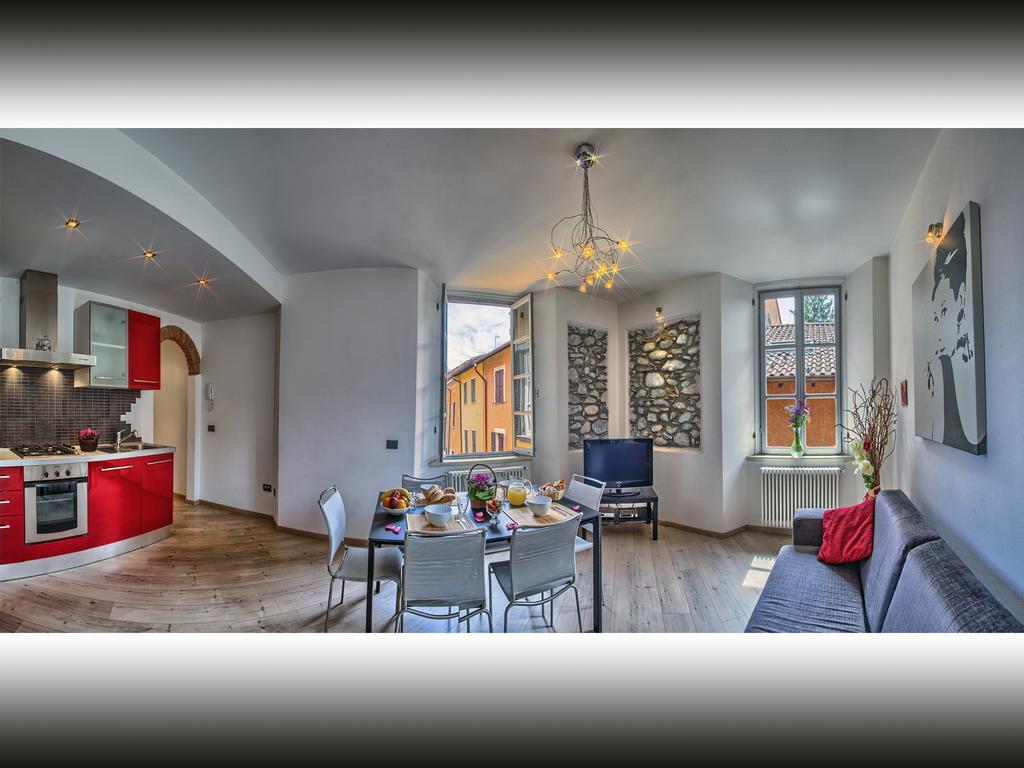Villa Vinicia, Pool, Jacuzzi, Airco Domaso Quarto foto