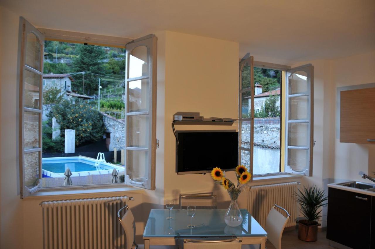 Villa Vinicia, Pool, Jacuzzi, Airco Domaso Quarto foto