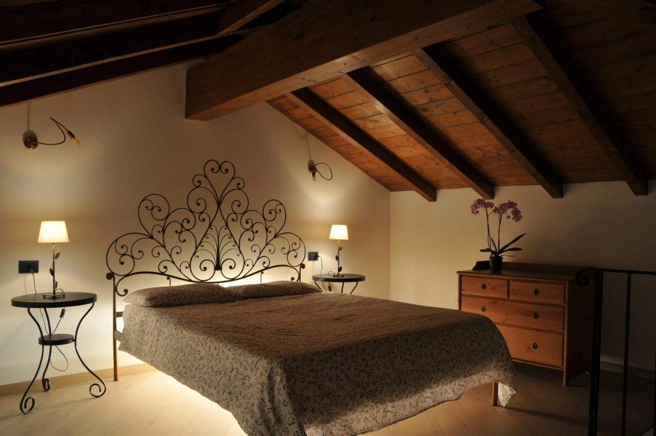 Villa Vinicia, Pool, Jacuzzi, Airco Domaso Quarto foto